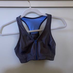 Unknown brand sports bra size extra small/ small
